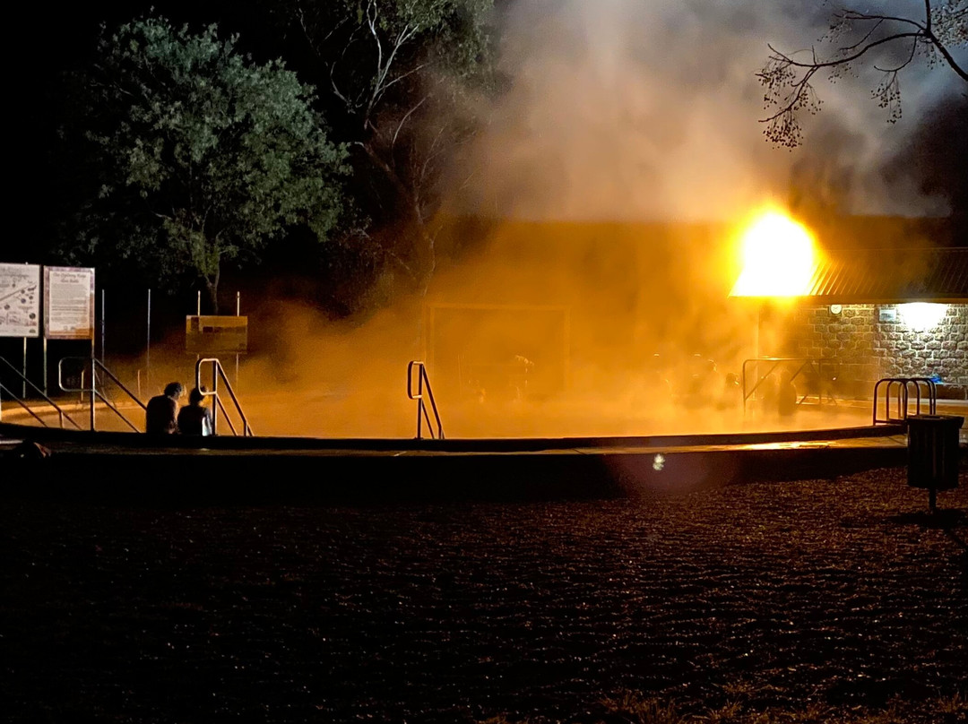 Artesian Baths-Lightning Ridge必去景点