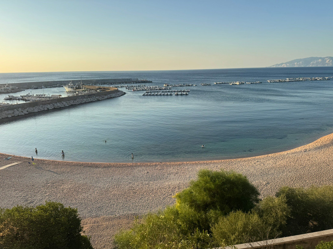 Central Beach of Cala Gonone-Cala Gonone必去景点