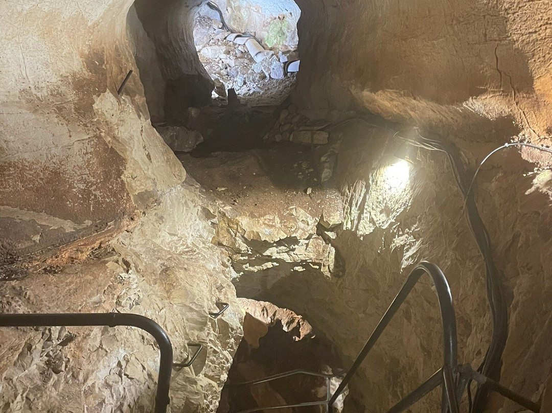 Grotte de Baume Obscure-Saint-Vallier-de-Thiey必去景点