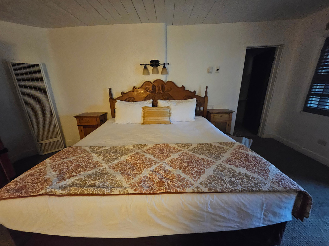 陶斯历史酒店主图