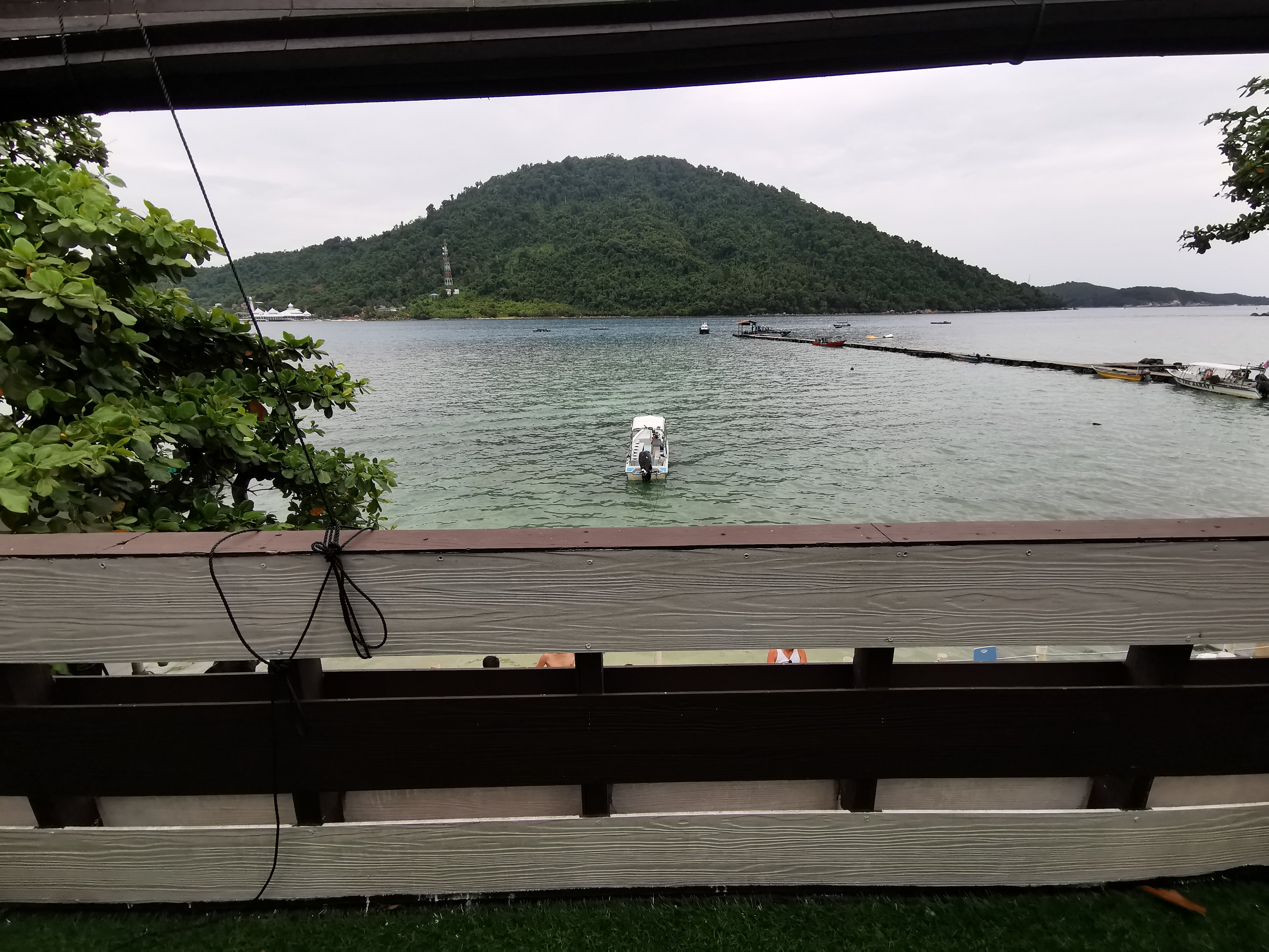 巴拉特停泊岛木屋-官方