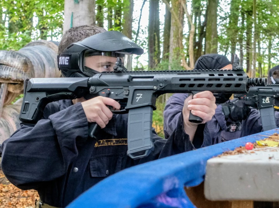 Battlezone Paintball Edinburgh-爱丁堡必去景点