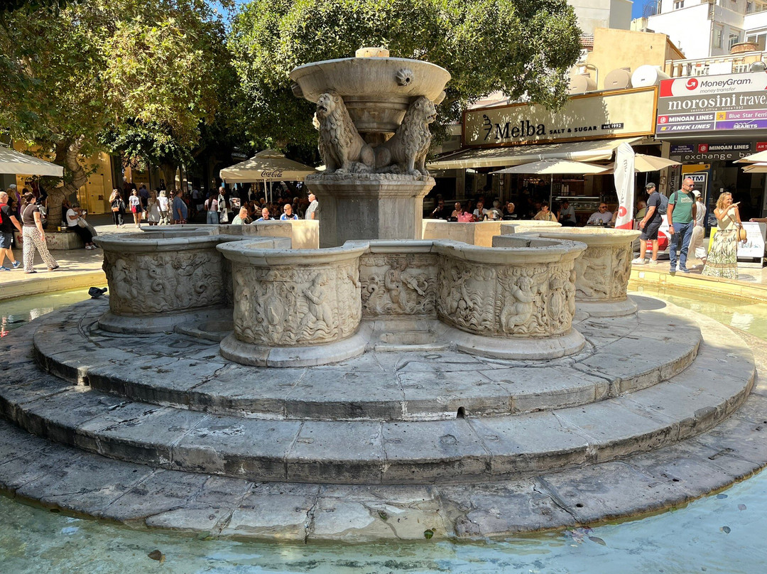Morosini Fountain (Lion's Fountain)-伊拉克利翁必去景点