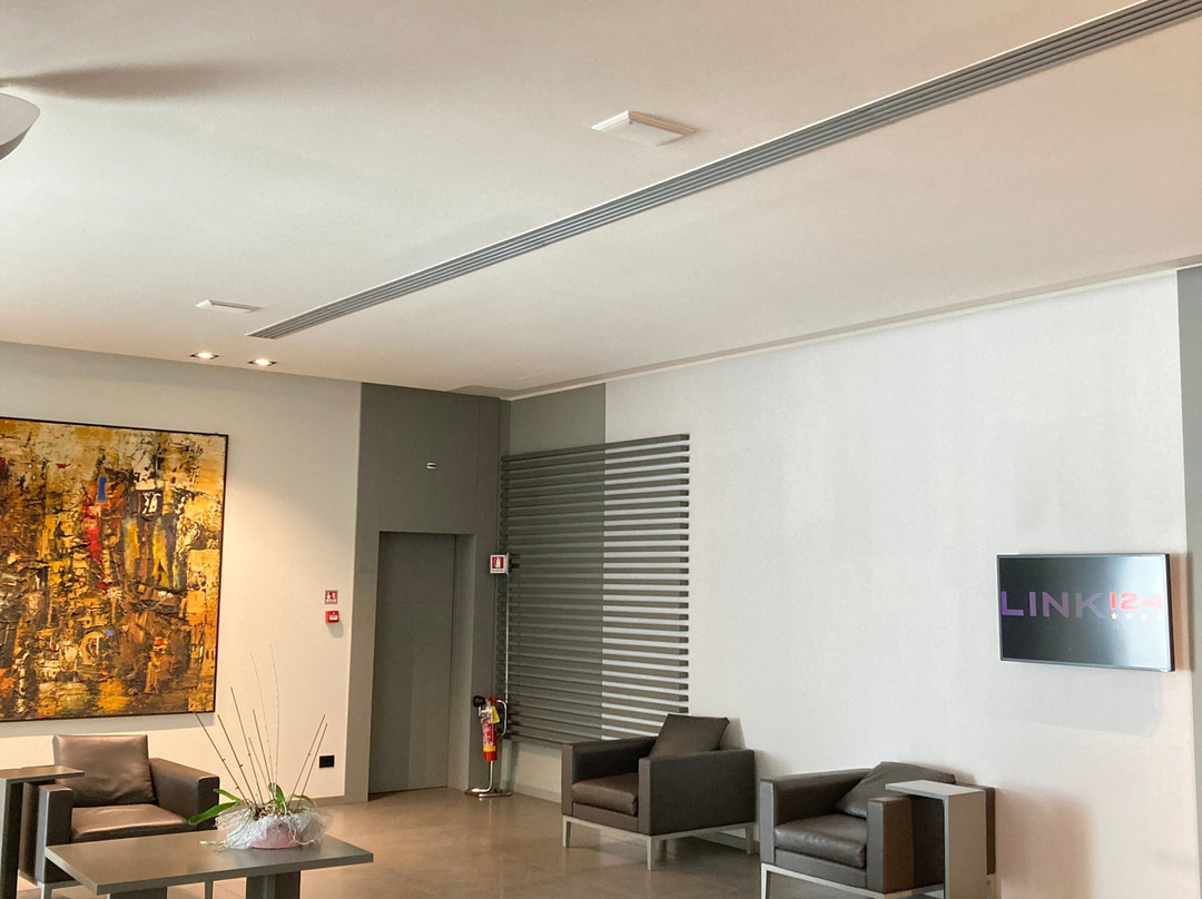 Link 124 Hotel主图