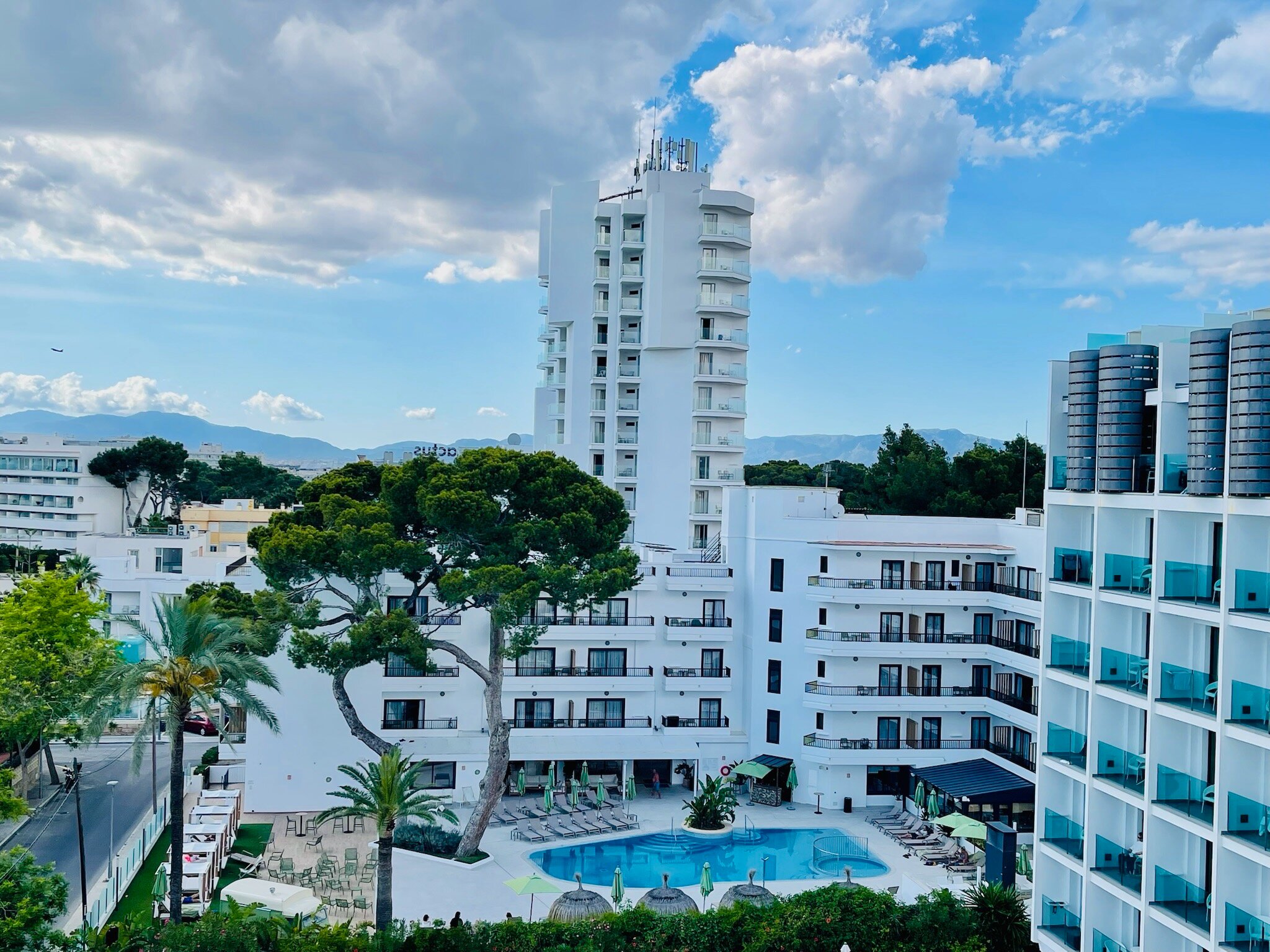 卢克索旅馆-官方