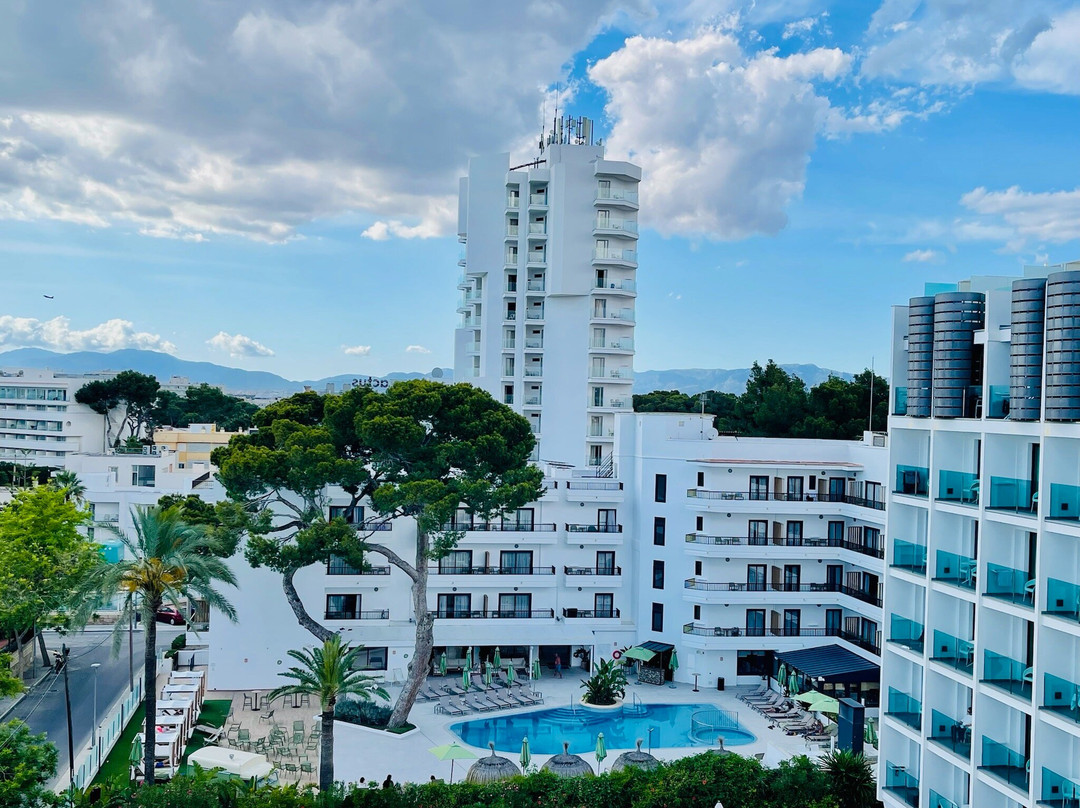 卢克索旅馆主图