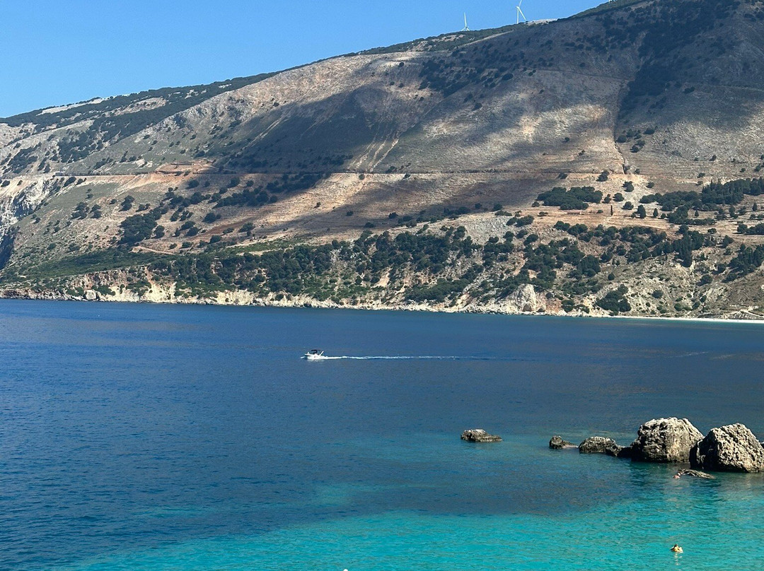 Vouti Beach-阿尔戈斯托利翁必去景点