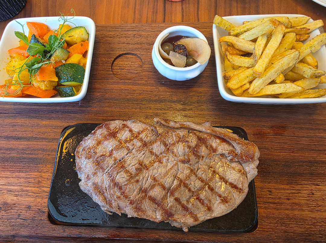 Le John's Restaurant