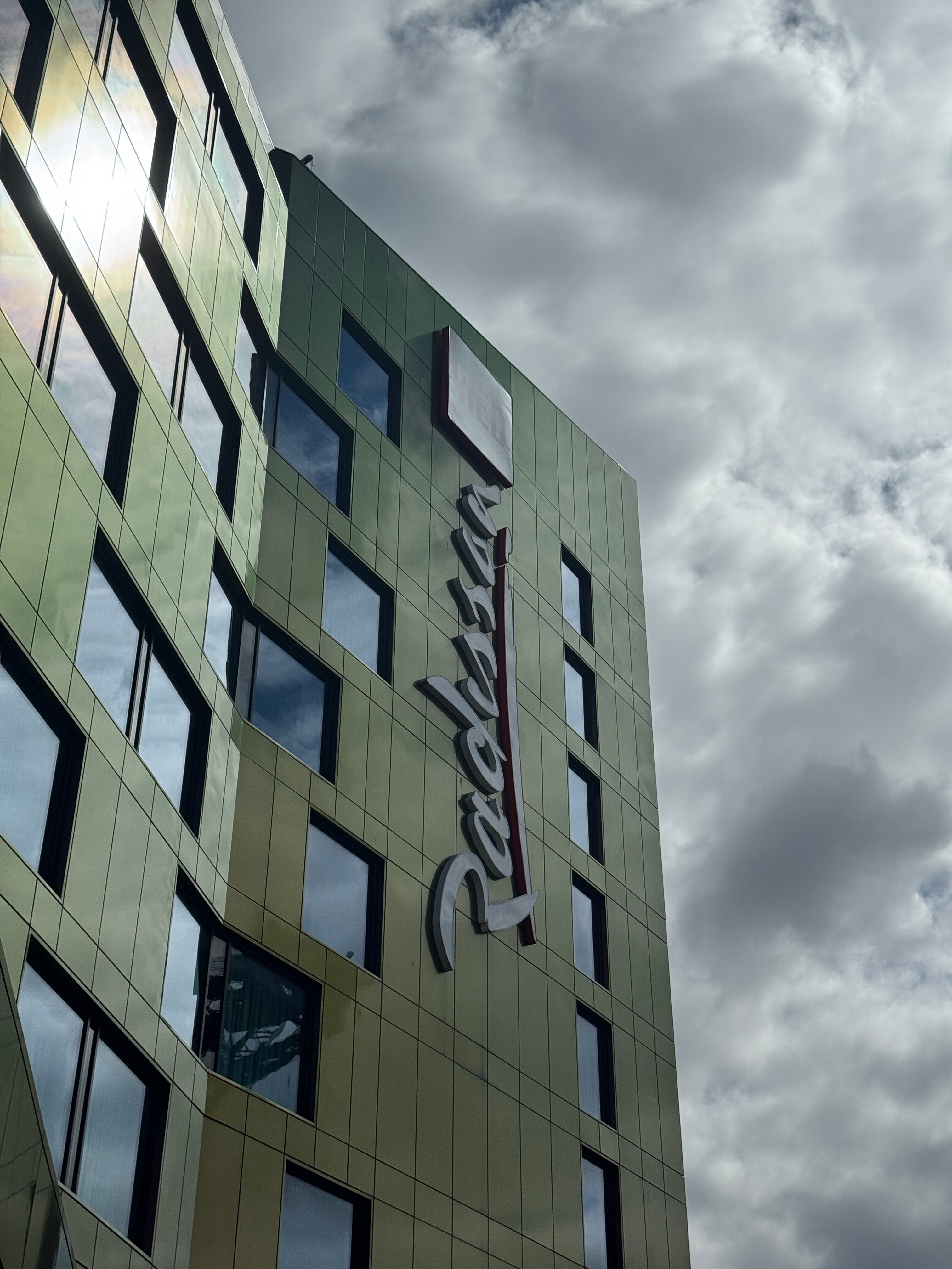 Radisson RED Glasgow-浴室