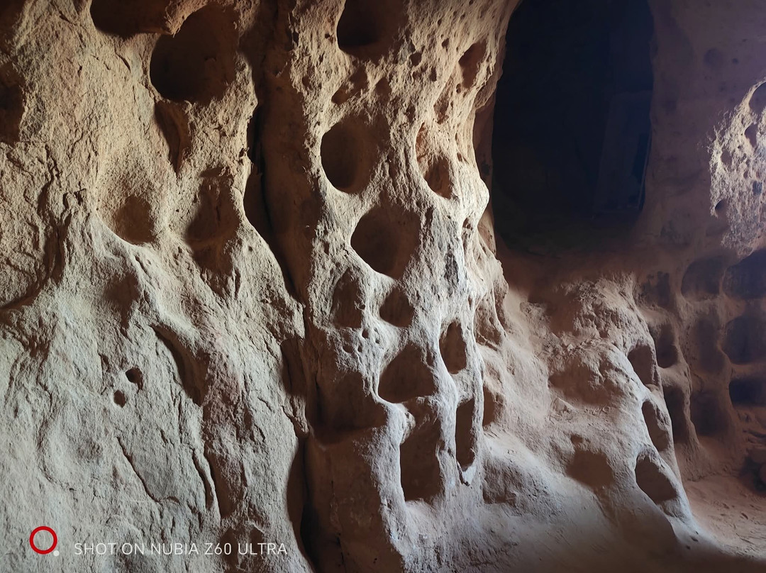 Cueva De Los Cien Pilares-Arnedo必去景点