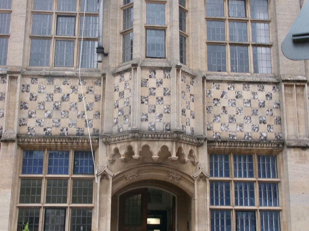 Town Hall and Trinity Guildhall-金斯林必去景点