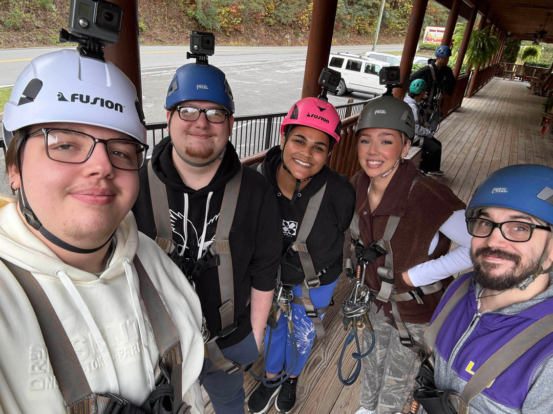 Smoky Mountain Ziplines-皮金福奇必去景点