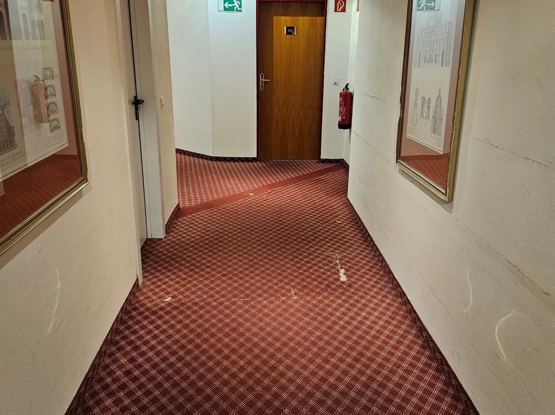 柏林赫尼格斯多夫美居酒店主图