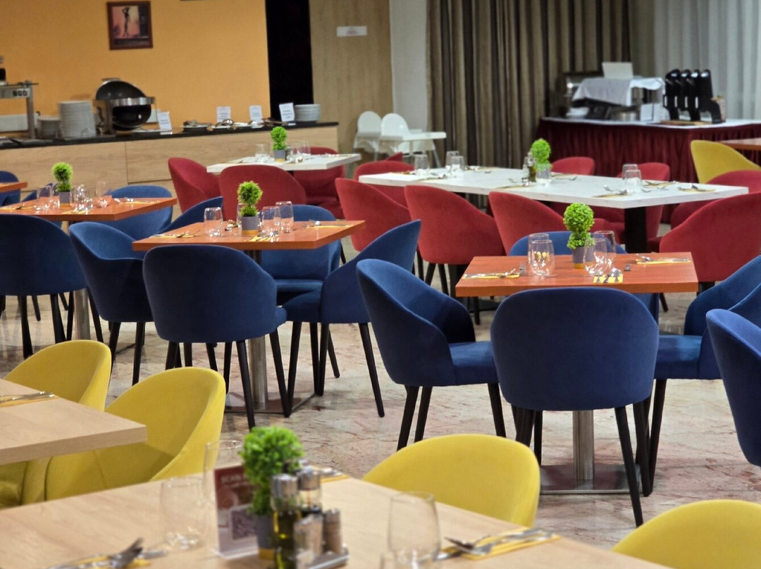 布达佩斯机场酒店主图