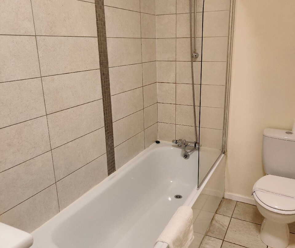 The Eagles Hotel主图