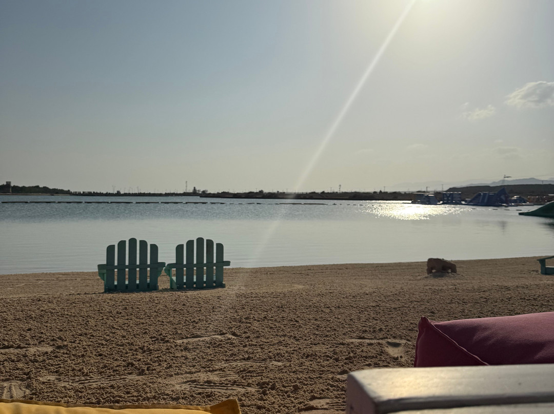 B12 Beach Club-亚喀巴必去景点