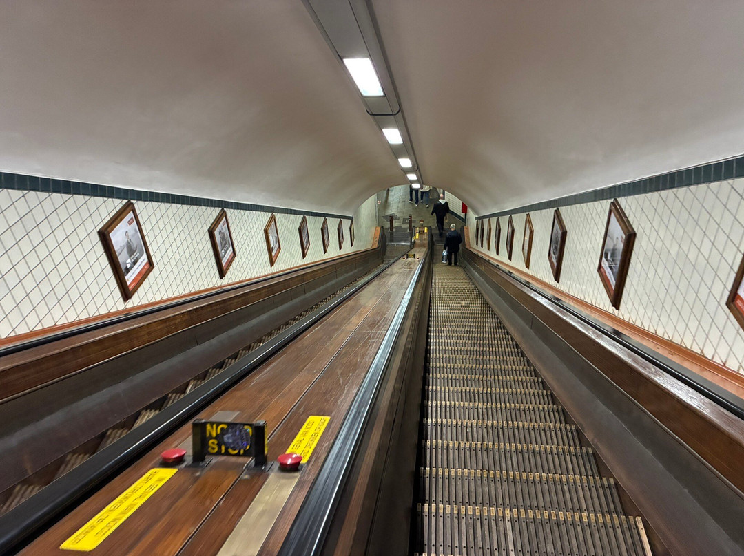 St. Anna's Tunnel / Pedestrians' Tunnel-安特卫普必去景点