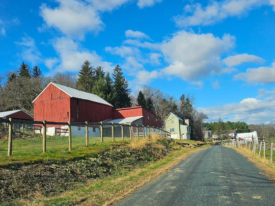Morning Sunrise Farm-White Hall必去景点