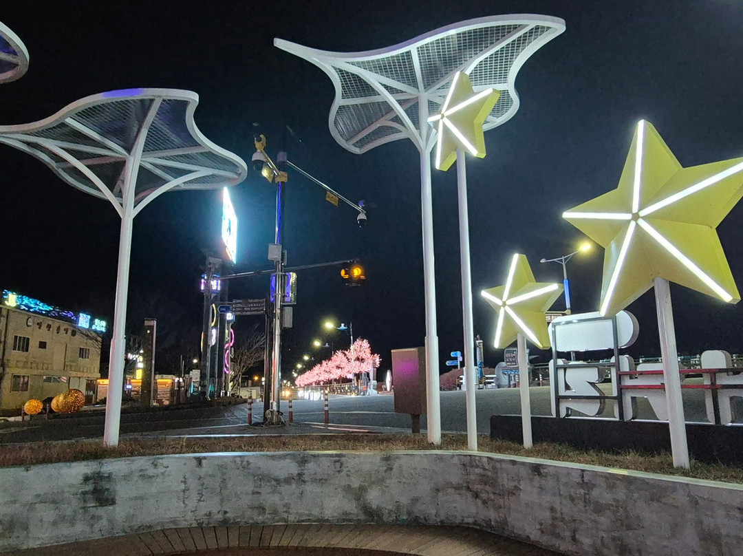 Yeongsanpo Hongeo  Street-罗州市必去景点