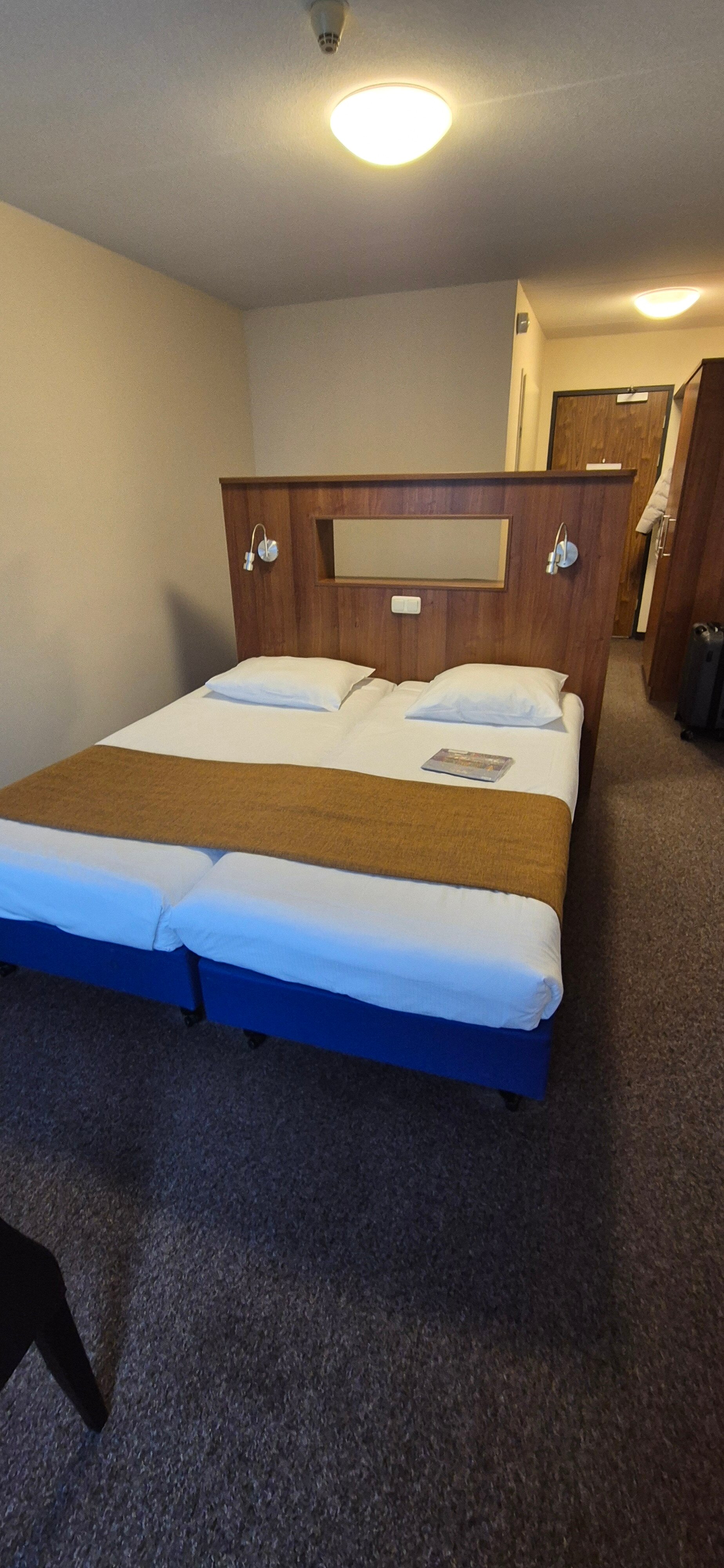 德博赫酒店-官方