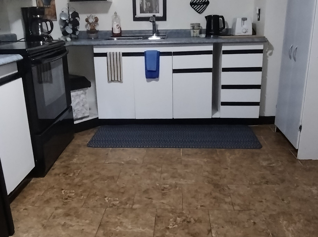 Crews on Inn to paradise suites Huntsville Ontario主图