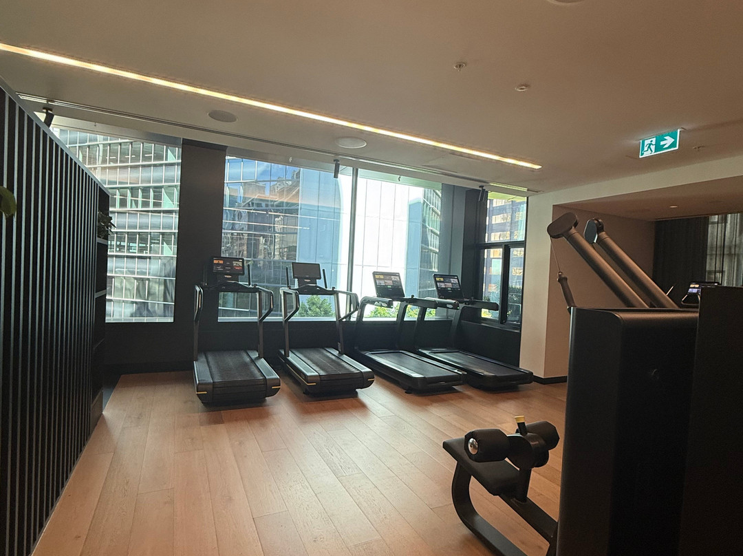 Little National Hotel Sydney主图