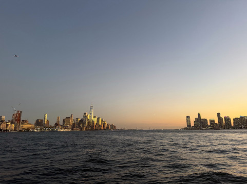 Narwhal Yacht Charters-纽约市必去景点