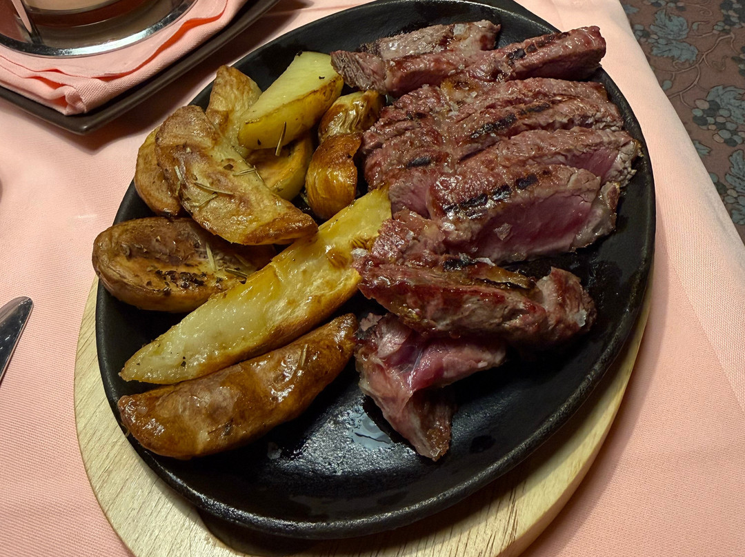 Malga Ces Hotel Restaurant主图