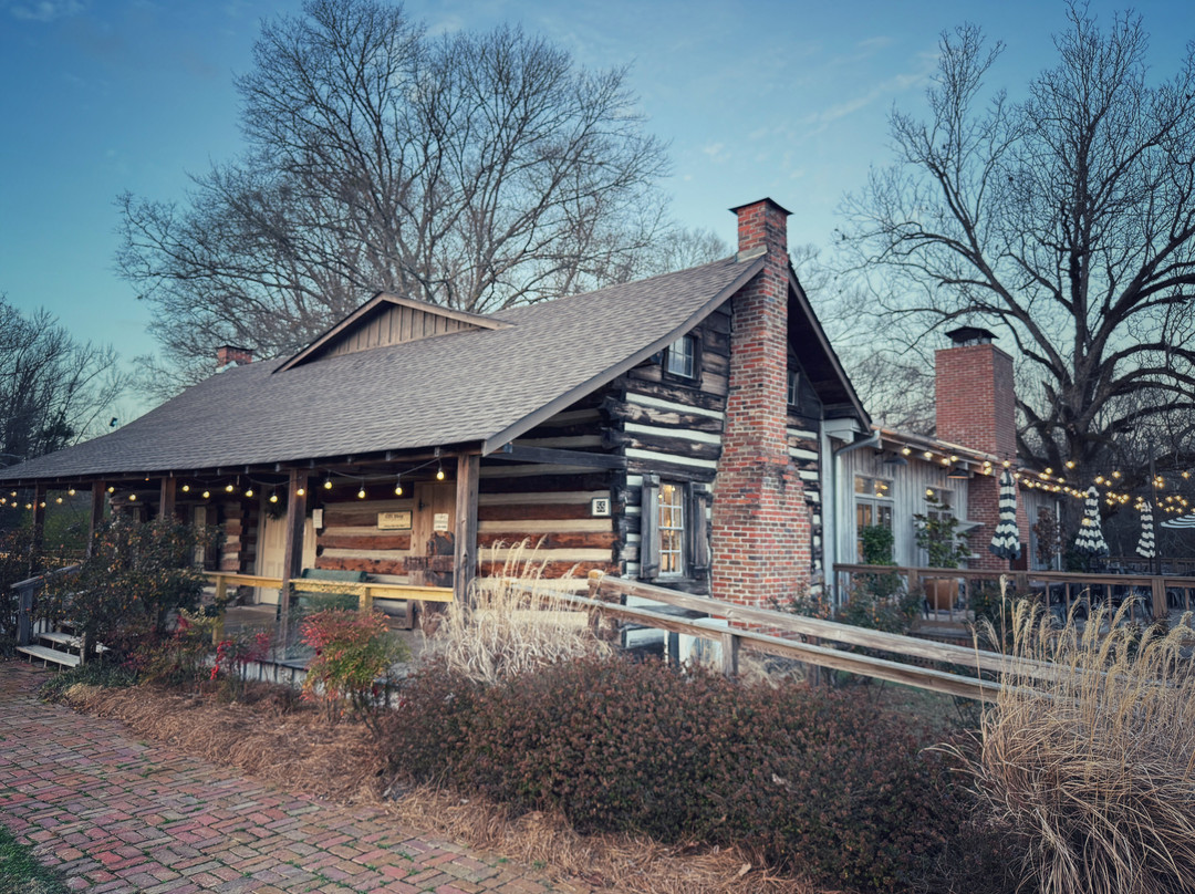 French Camp Bed and Breakfast Inn主图