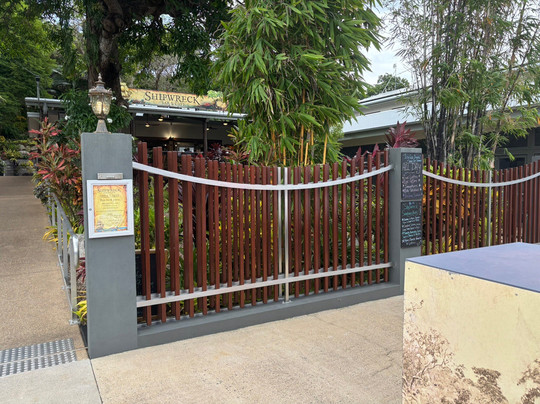 Shipwreck Cafe And Bar主图