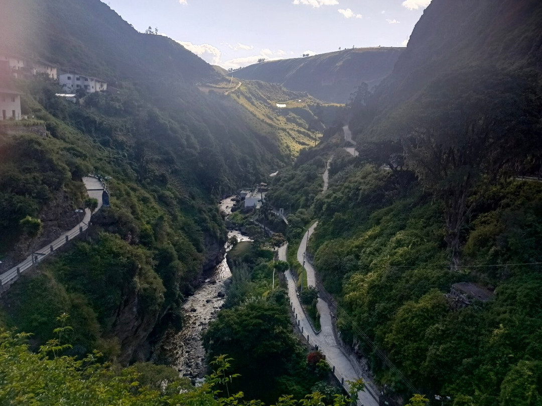 Gruta de la Paz-Tulcan必去景点