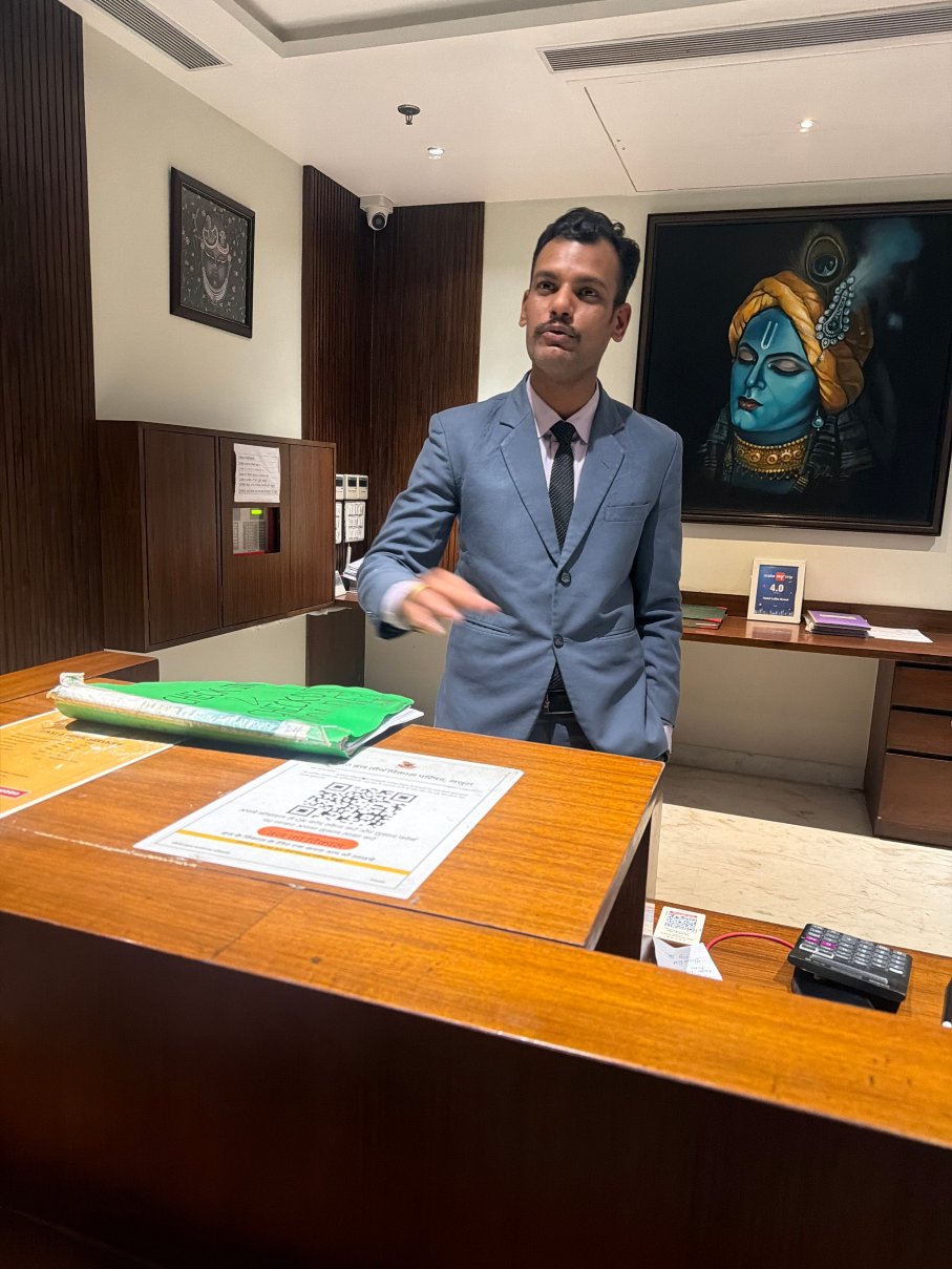 拉丽塔大酒店-官方