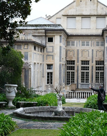 罗利宫殿体系-热那亚必去景点