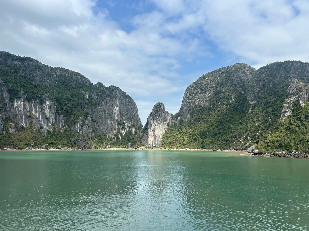 Mila Cruises-下龙湾必去景点