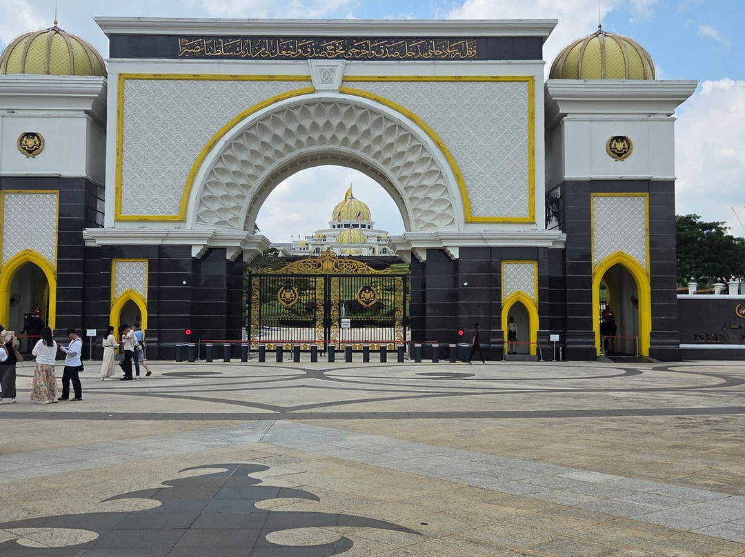 Gowithanthony-万挠必去景点