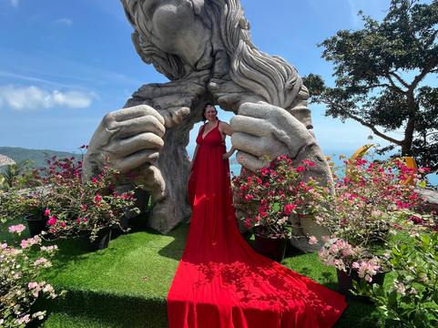 Overlap Stone-拉迈海滩必去景点