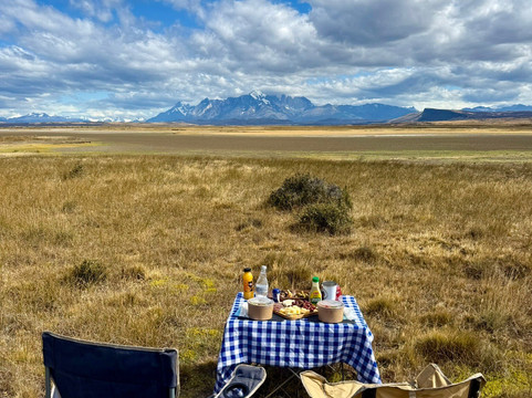 Mosquero Fly Fishing-纳塔莱斯港必去景点