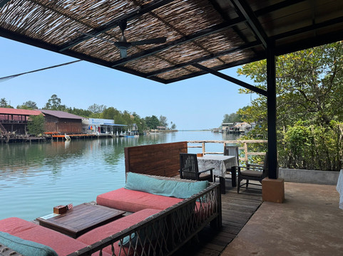 บ้านตาเกลือ