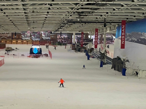 Snozone Madrid-阿罗约莫利诺斯必去景点