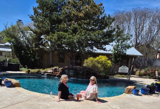 格兰伯里湖畔旅馆-官方