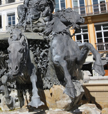 La Fontaine Bartholdi-里昂必去景点