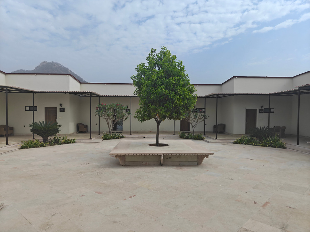Guldaar - A Luxury Forest Retreat