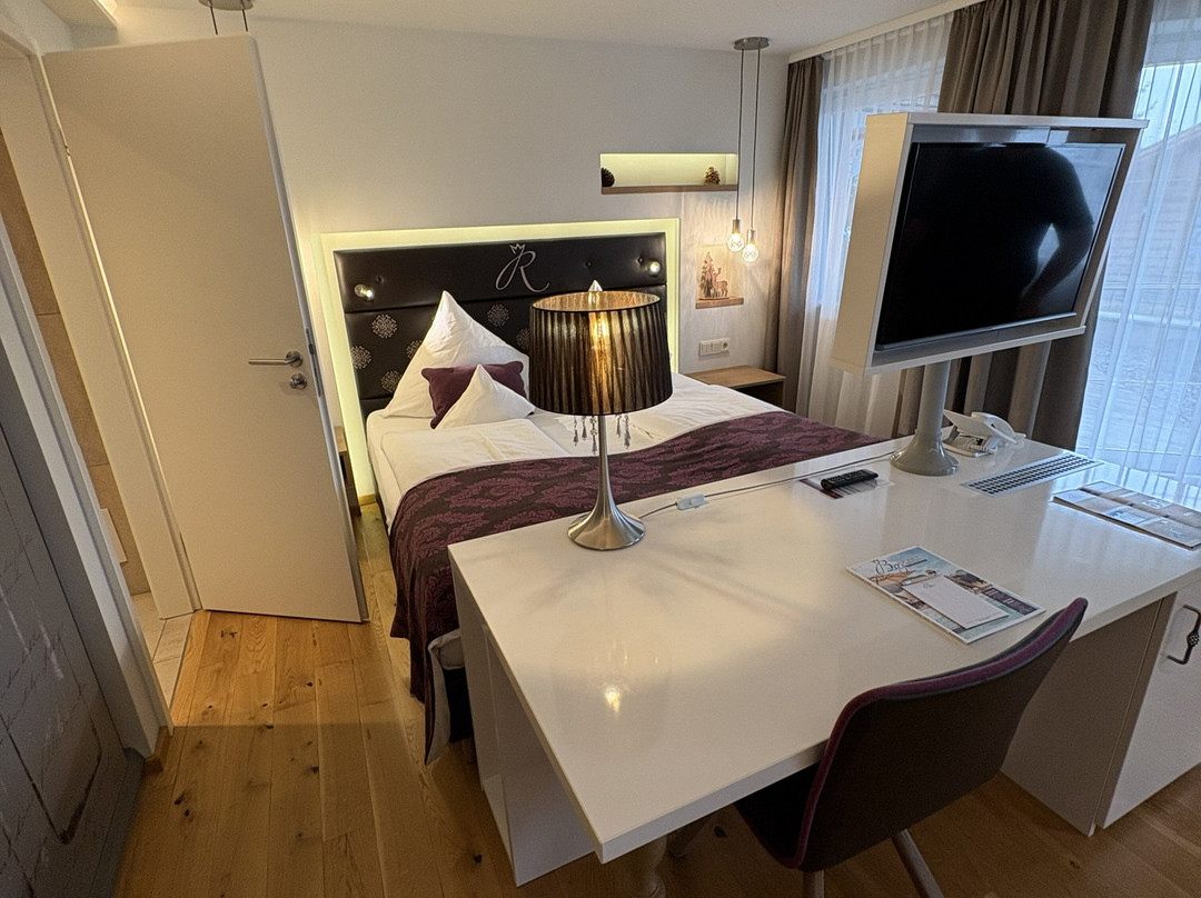 达斯露贝扎希尔酒店主图