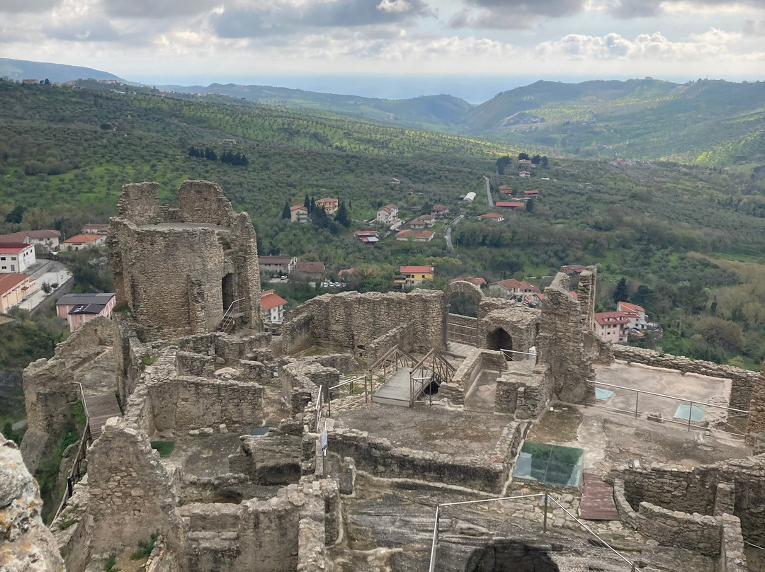 Centro Storico Di Cleto-Cleto必去景点