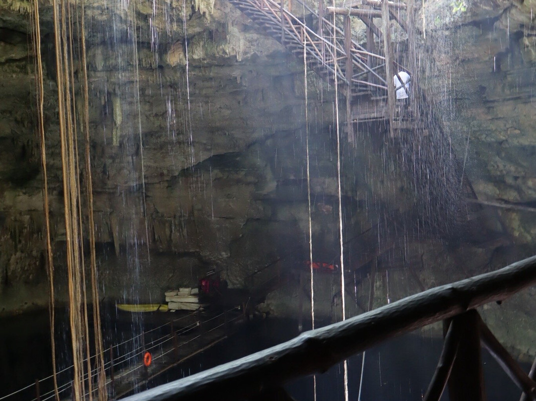 Cenote Ki'ichpam Xunaan-巴利亚多利德必去景点