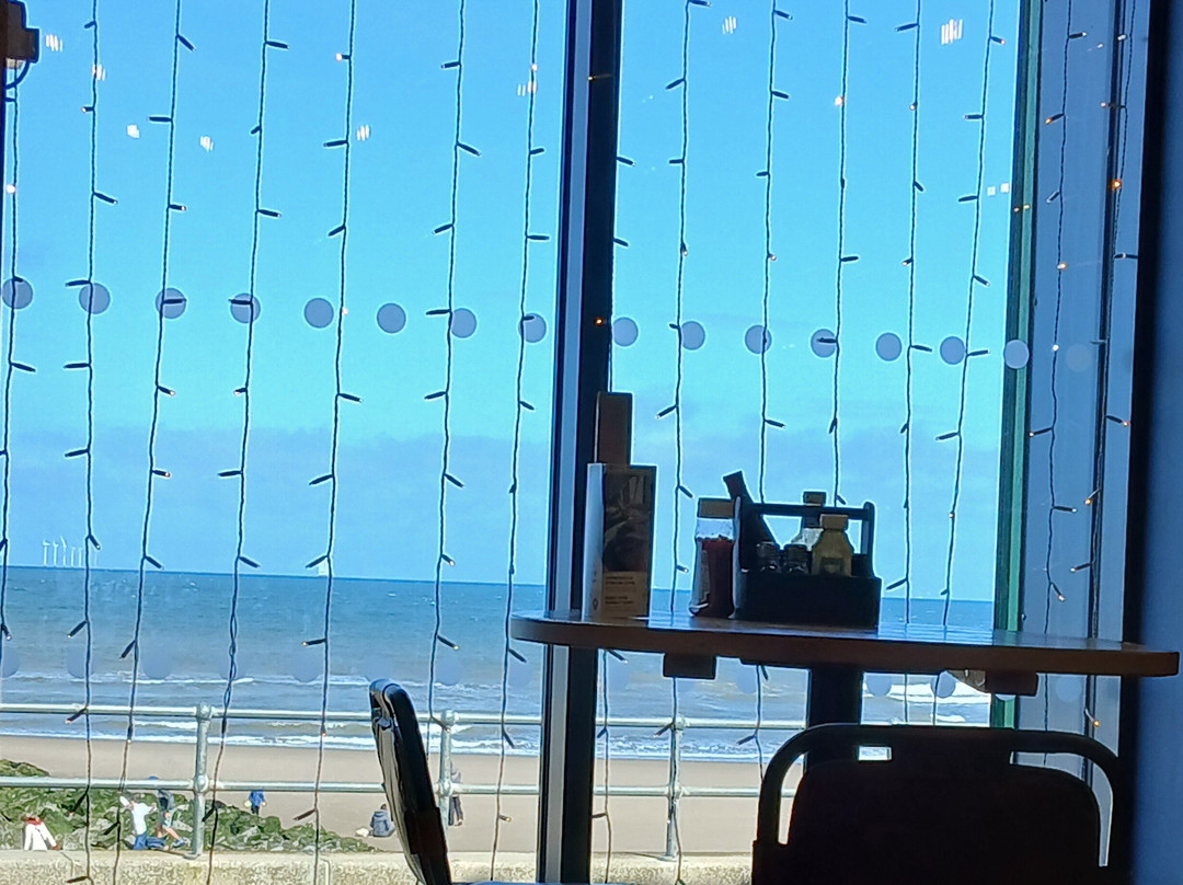 Beach Hut Cafe & Bar