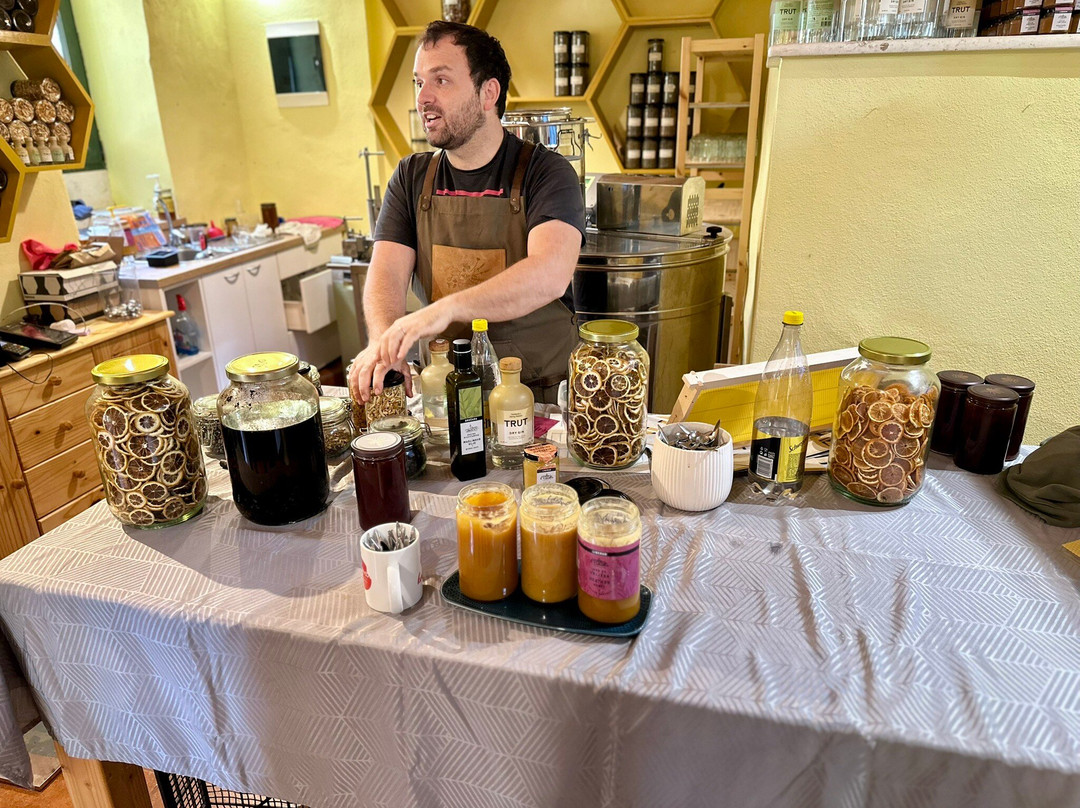 OPG Komparak-科尔丘拉镇必去景点