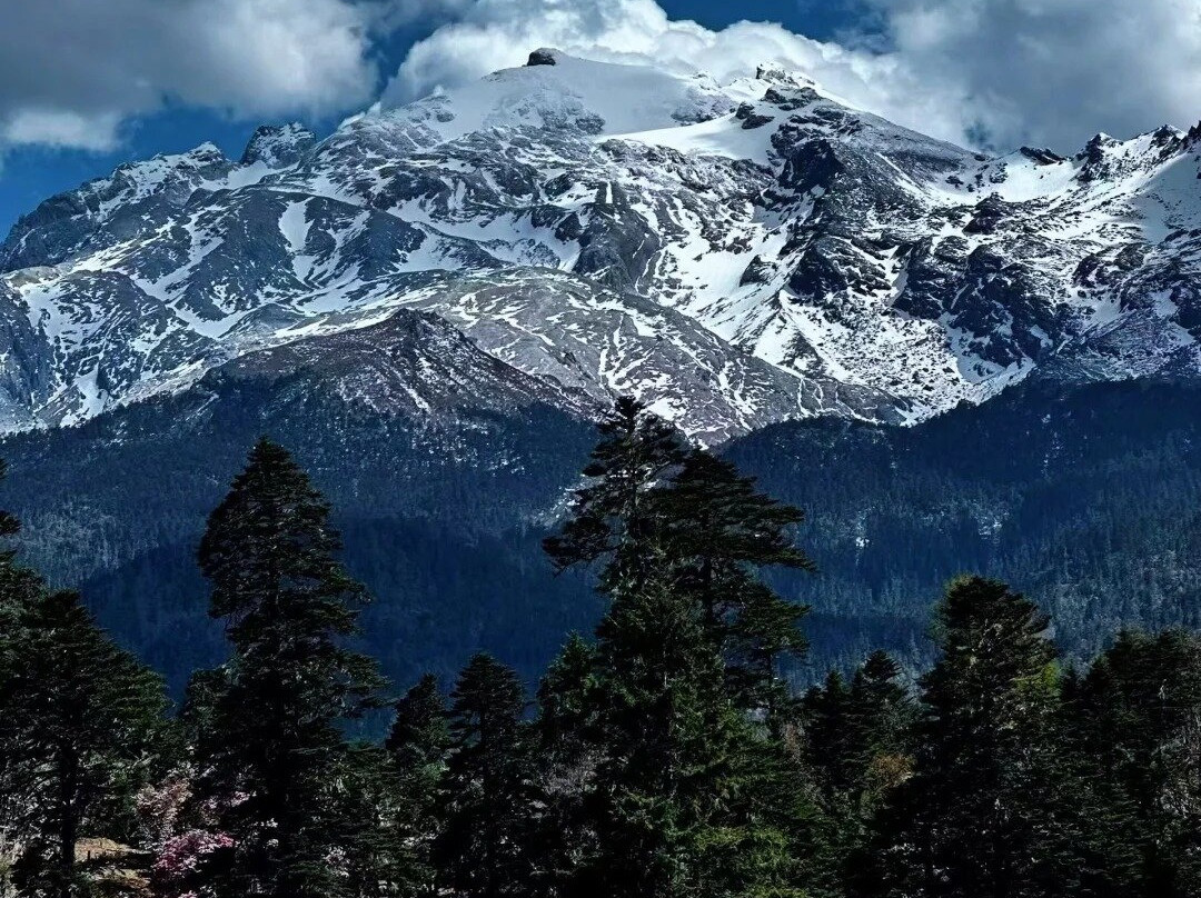 哈巴雪山-香格里拉县必去景点