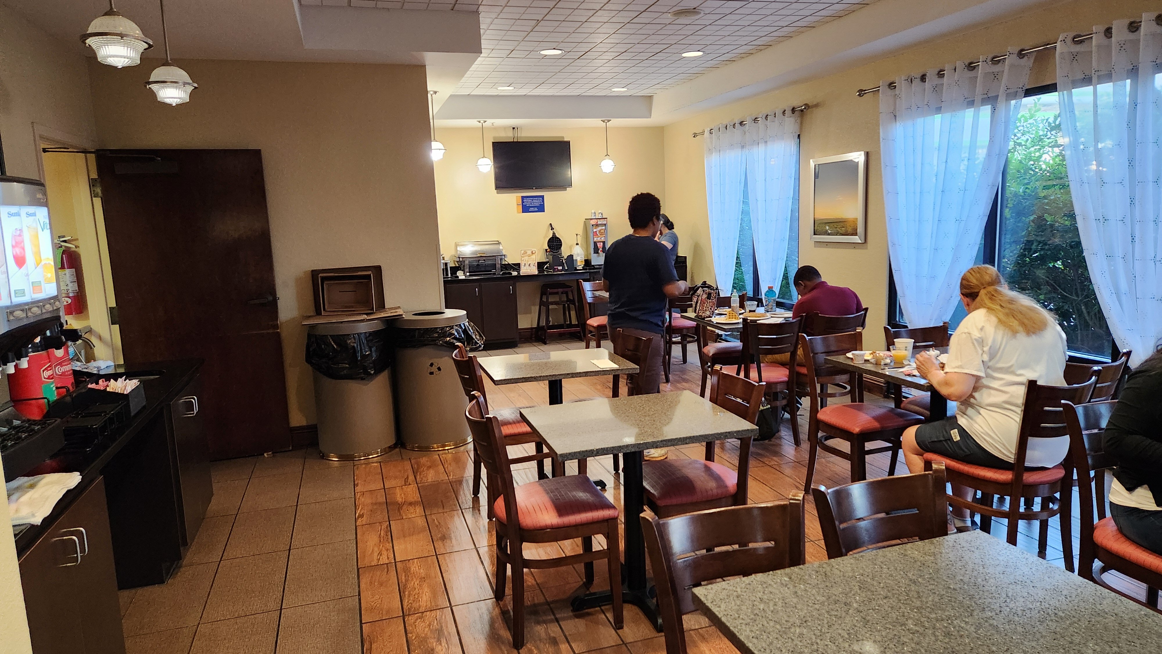 密西西比劳雷尔温德姆戴斯酒店-旅行者
