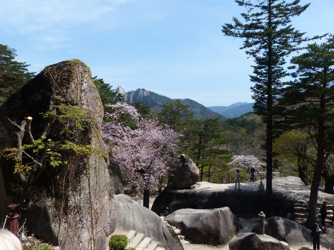 Ulsanbawi Rock-束草市必去景点
